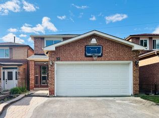 32 Perthshire St, Toronto, ON M1V3A9