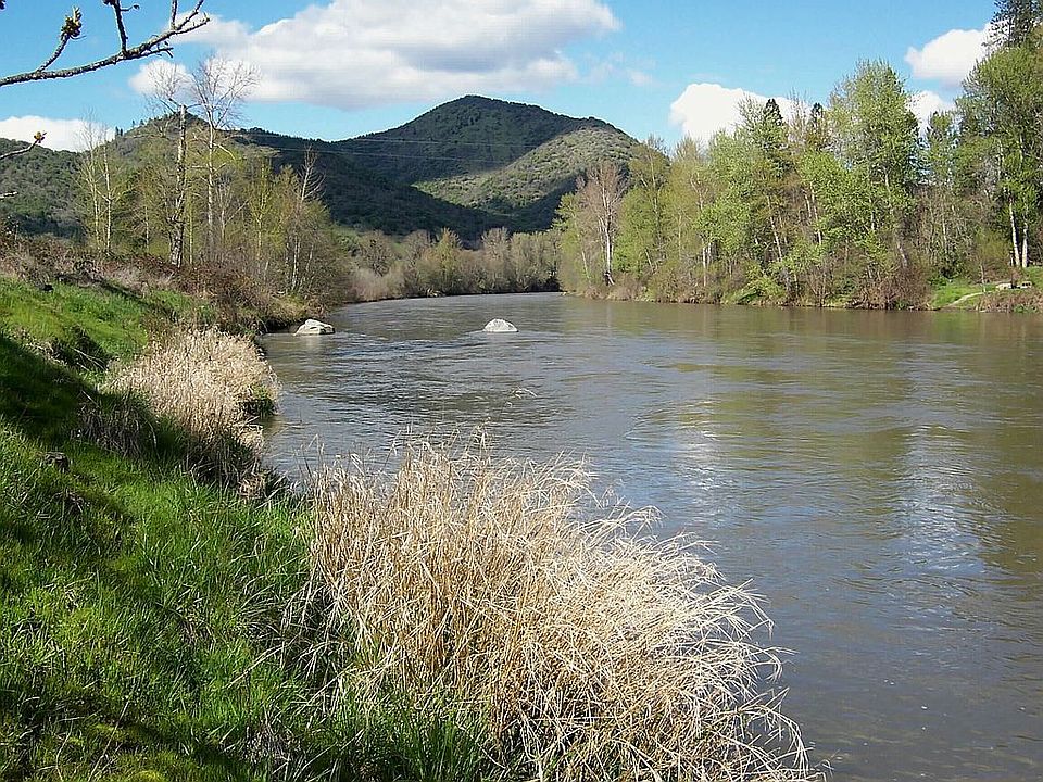 2400' Rogue River frontage