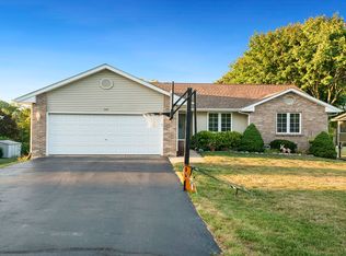 669 Lake Summerset Rd, Davis, IL 61019