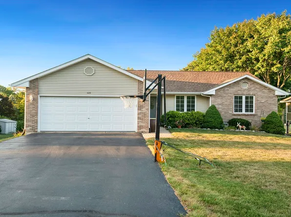 669 Lake Summerset Rd, Davis, IL 61019