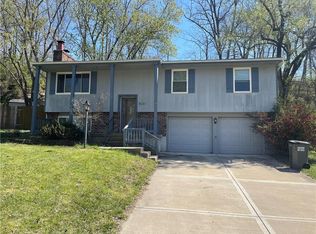 6121 NW 49th Ter, Kansas City, MO 64151