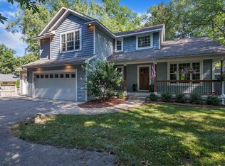 3042 Wycliff Dr SE, Grand Rapids, MI 49546