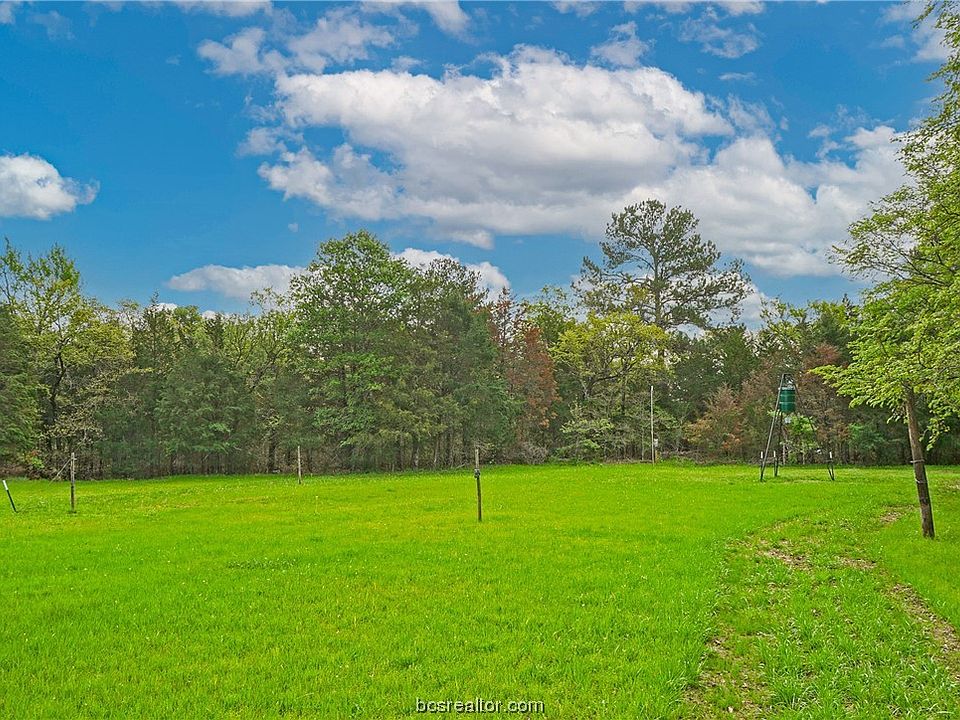 1st image of Bluebird Ln