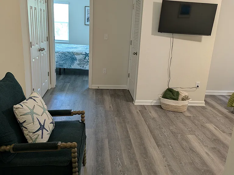 1708 Cocoanut Dr — Photo 24