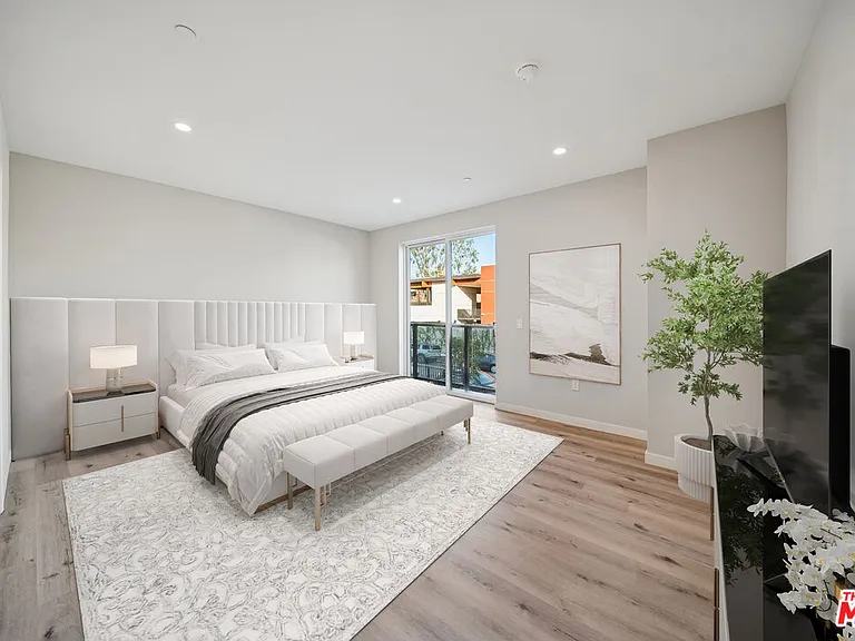 1051 S Corning St #501 — Photo 7