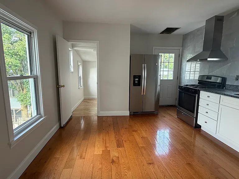 2 Hillside Ave #2 — Photo 10