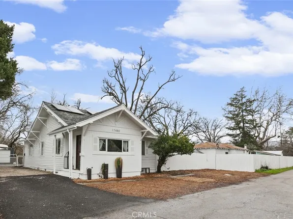 17480 Pine St, Atascadero, CA 93422