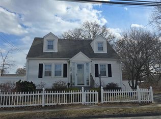 571 Birdseye St, Stratford, CT 06615