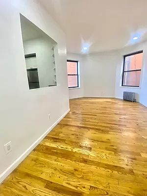 3rd image of 243 W 135th St APT 4B