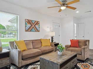 2047 El Paso St, Grand Prairie, TX 75051