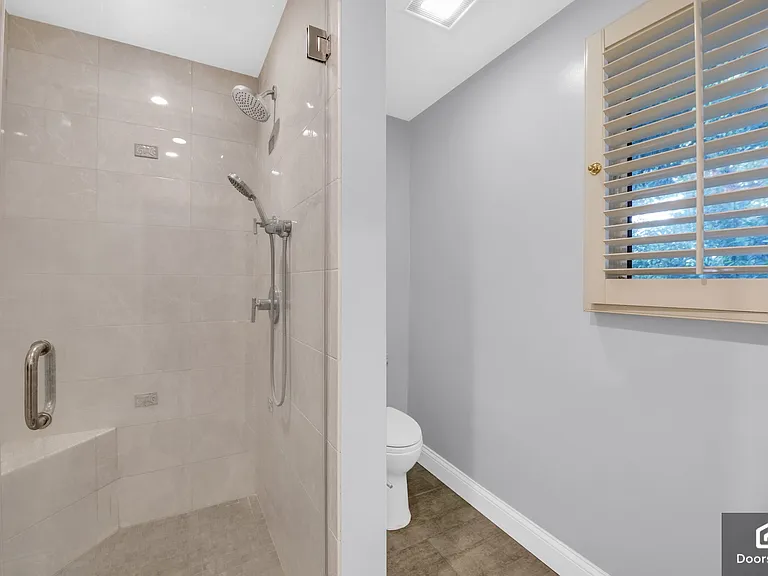 535 S Orange Grove Blvd #12 — Photo 28