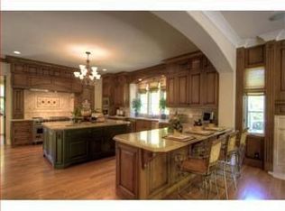 18657 Twin Creeks Rd, Saratoga, CA 95070