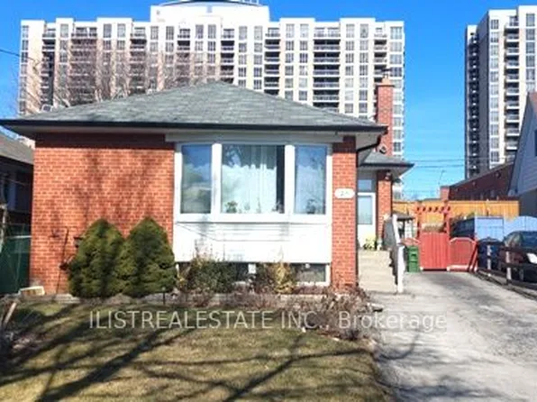 26 Arbutus Cres, Toronto, ON M1P 1W9