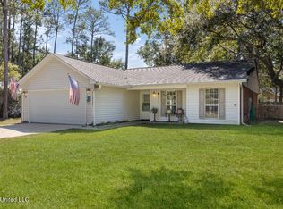 1405 Ash St, Ocean Springs, MS 39564