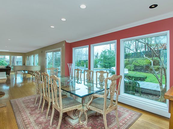 5th image of 155 Redwood Dr