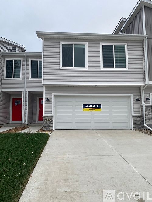 1st image of 9762 Heightsview Dr #0