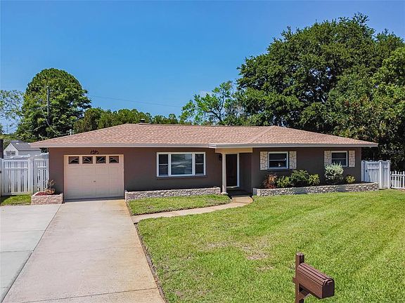 2nd image of 1371 Campbell Ct