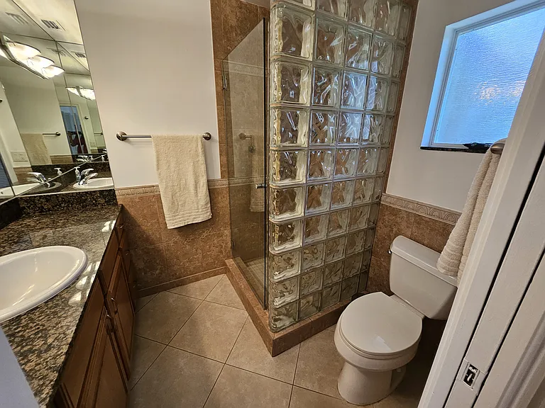 En-suite, primary bathroom