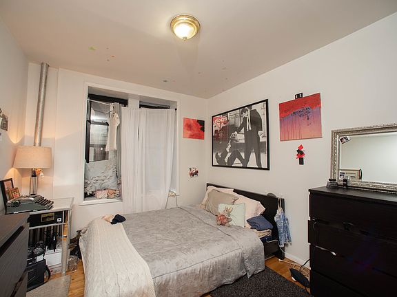 3rd image of 329 E 94th St APT 19