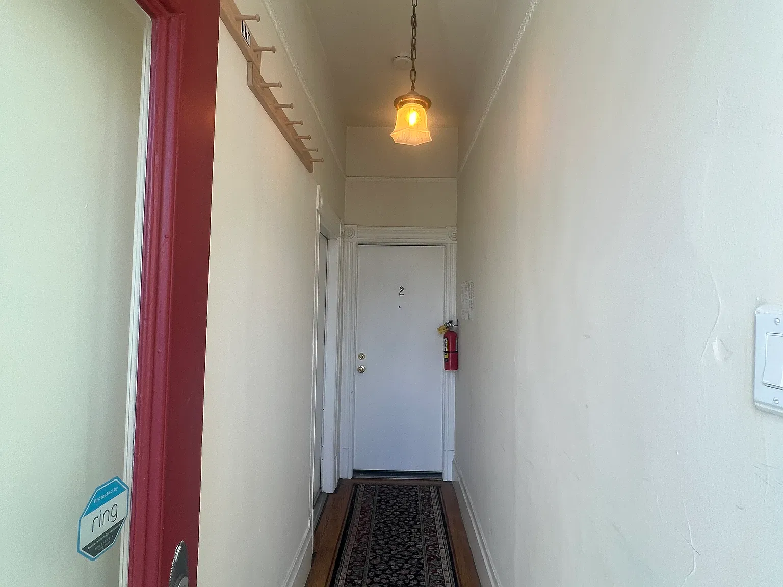 Studio, 650 sqft, $3,300 — Photo 2