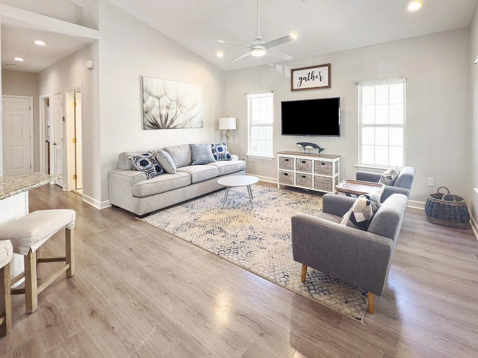 2 bed, 2.0 bath, 957 sqft, $3,835 — Photo 3