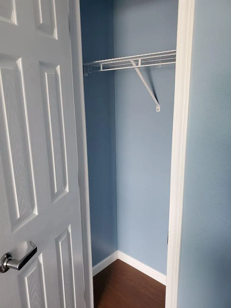 2 bed, $900 — Photo 2