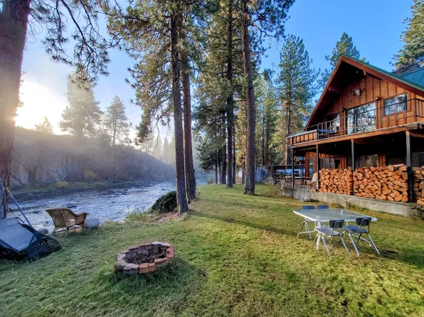 29 Rust Rd, Winthrop, WA 98862
