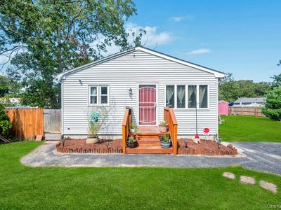 309 Dogwood Road W, Mastic Beach, NY, 11951