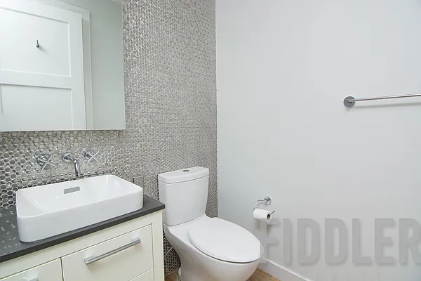 Rented by Fiddler Realty | media 165