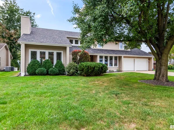 209 Prestwick Rd, Springfield, IL 62702