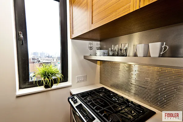 Rented by The KCI Group | media 9