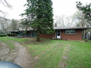 2489 W Pifer Rd, Delton, MI 49046