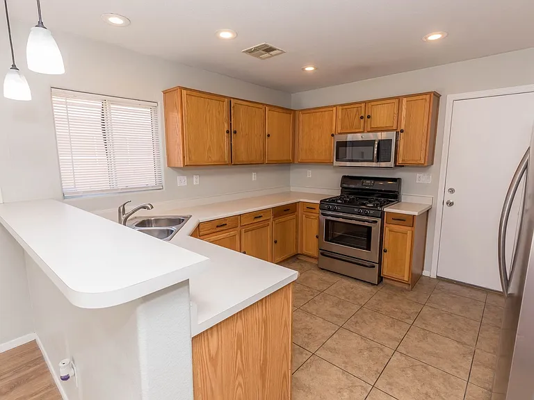 4515 Grotto Ct — Photo 9