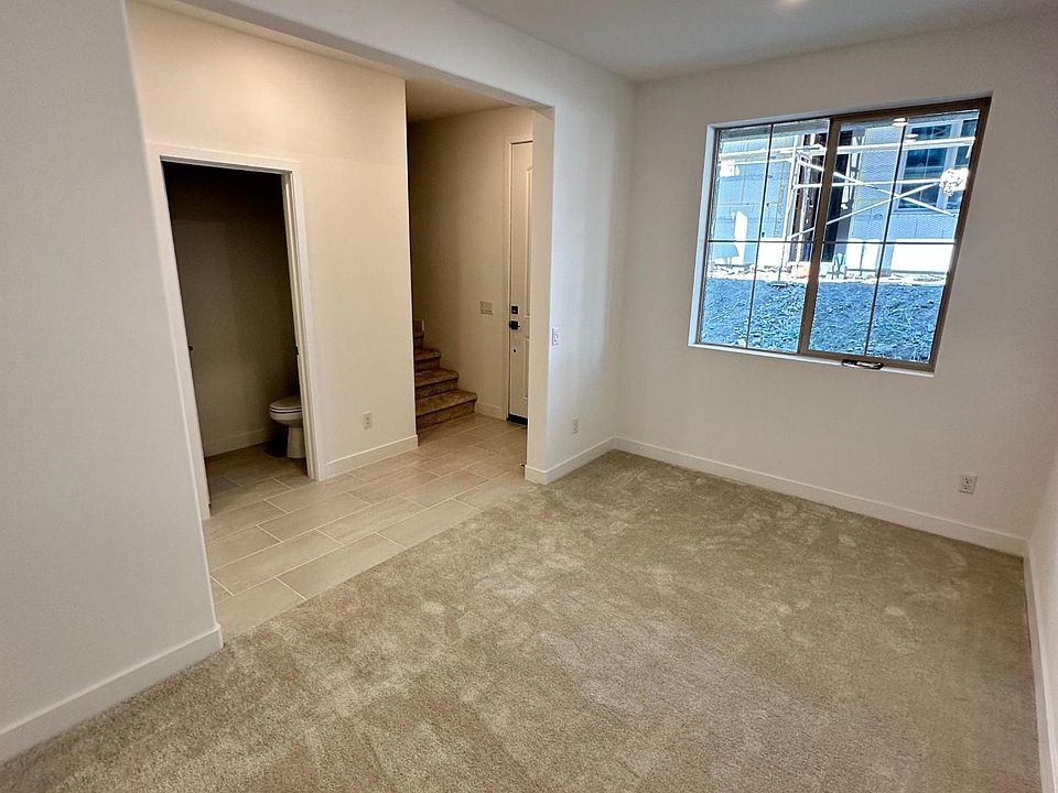 Ground floor flex room and powder room