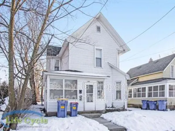160 Carrier St NE #2, Grand Rapids, MI 49505