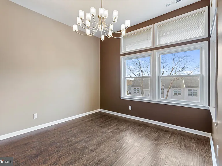 4807 Birch Cir #142 — Photo 4