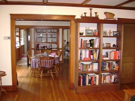 2nd image of 2 Newport St