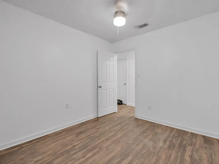 1916 Botany Dr — Photo 19