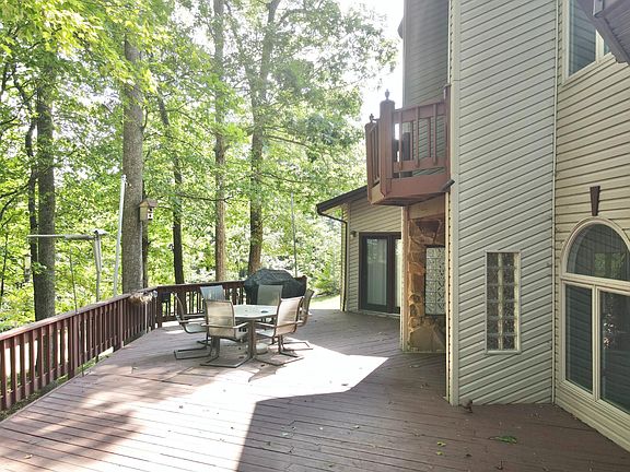 3rd image of 107 Saunders Rd
