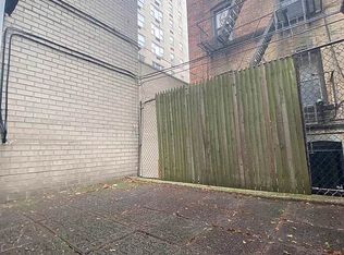 438 E 89th St APT 1B, New York, NY 10128