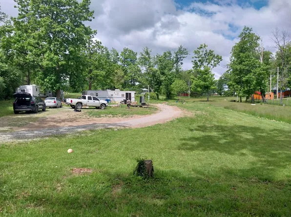 6711 Golden Dubloon Ln, Hillsboro, OH 45133
