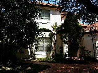 8237 NW 199th Ter, Hialeah, FL 33015