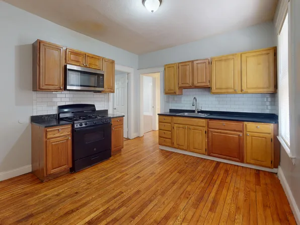 10 Fox St #1, Dorchester, MA 02122