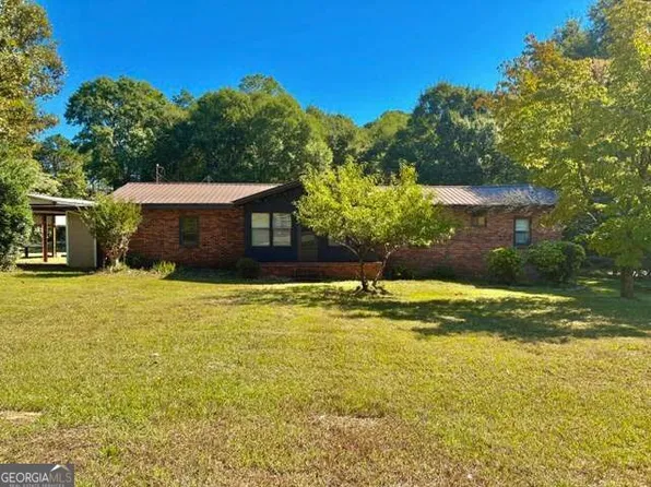30 Hale Rd, Maysville, GA 30558