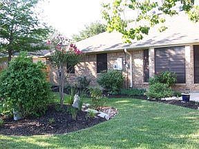 3rd image of 4012 Windfree Dr