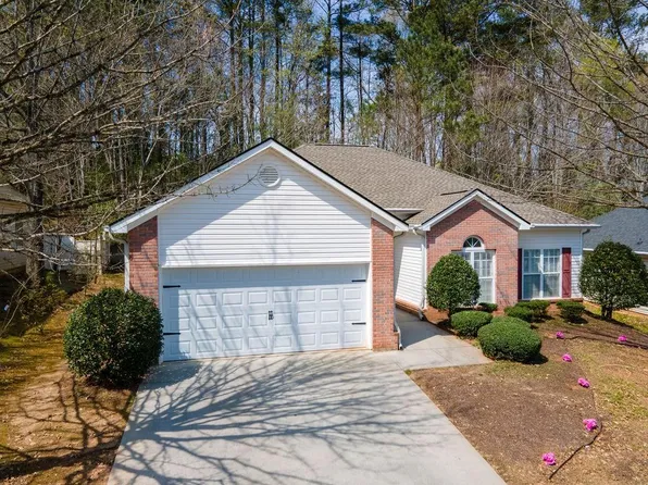 19 Harpers Farm Dr, Newnan, GA 30263