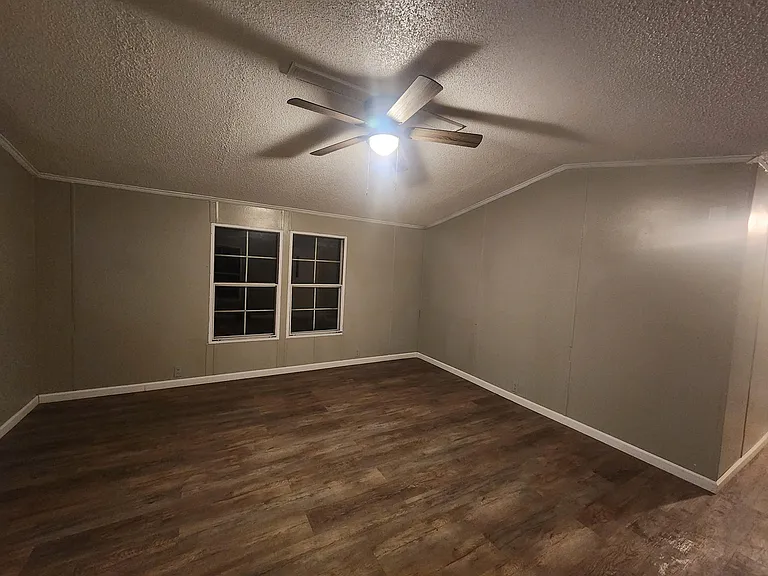 134 Village Dr — Photo 16