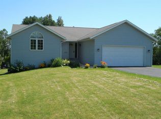 1647 Larchmont Rd, Davis, IL 61019