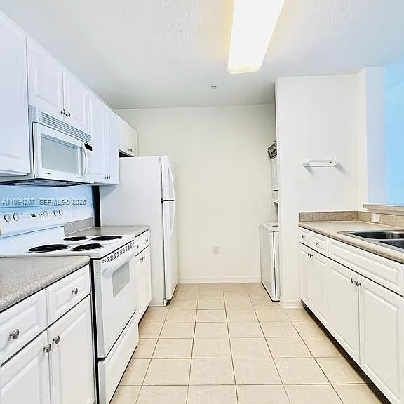 1209 Main St #315 — Photo 9