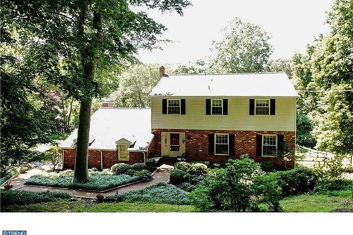 1st image of 4 Yorkridge Trl